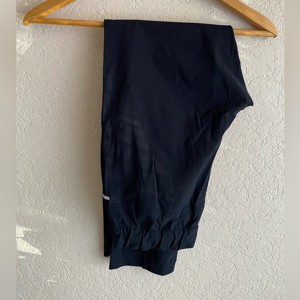 Vuori Miles Black Ankle Pant SM